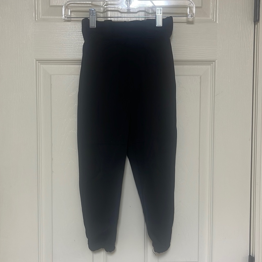 Rawlings black pull up baseball pants. Size XS. Great condition
